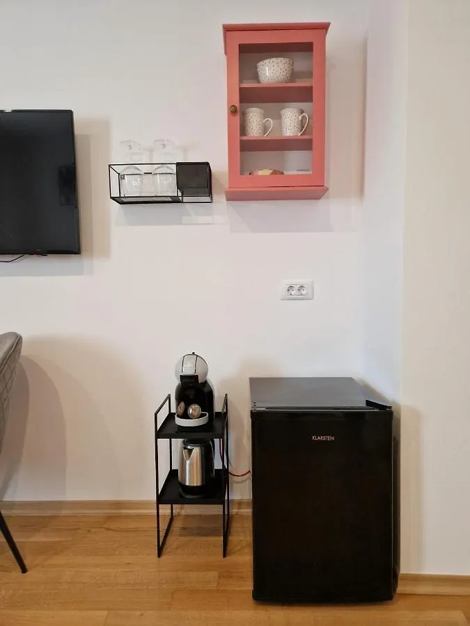 Jazz Rooms And Apartments
