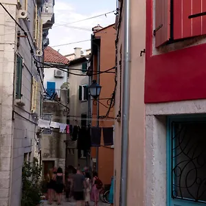Azure - Apartment, In The Heart Of The Old Town Appartamento